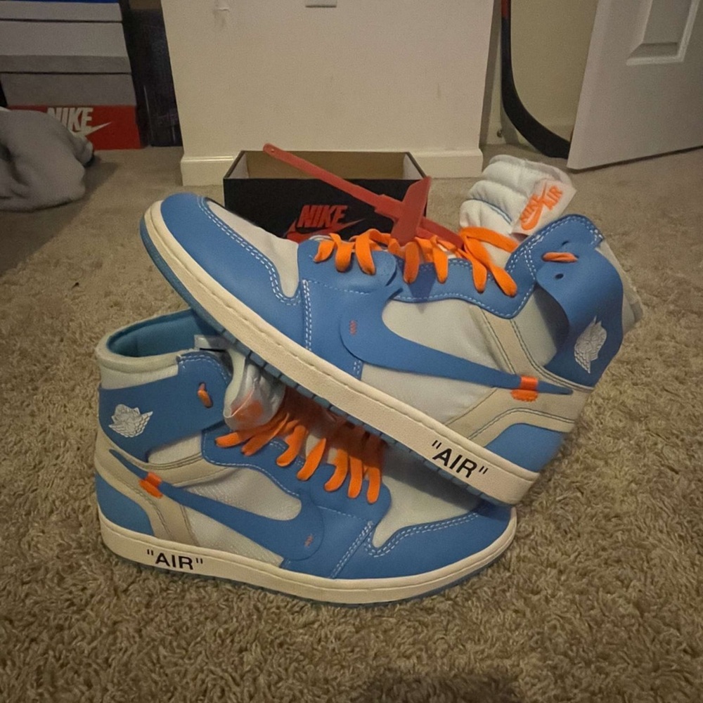 Offwhite Jordan 1s sz12